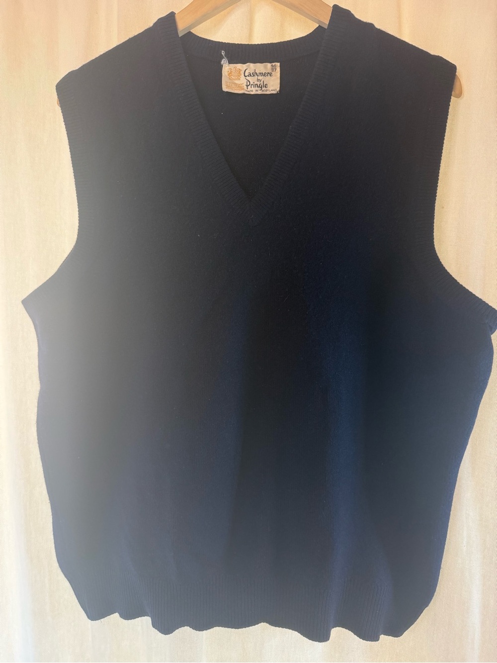 Pringle Men's V-Neck Sweater Vest in Black